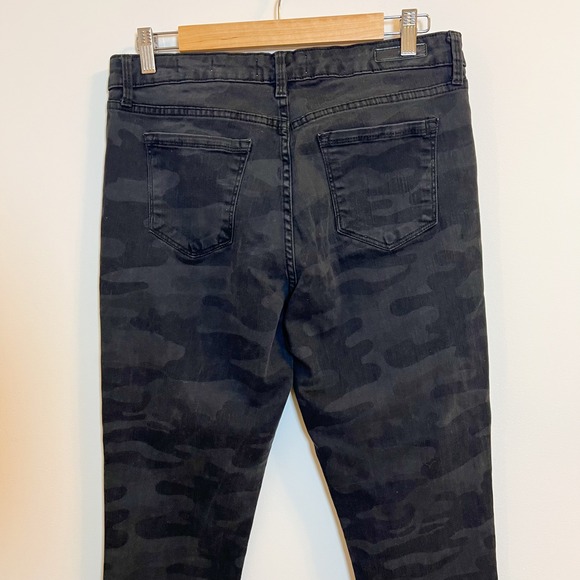 Social‎ Standard by Sanctuary Black Camo Skinny Ankle Jeans Size 10 - Picture 4 of 8